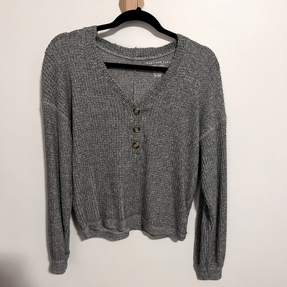 3/$20 ☀️ VGUC American Eagle Drop Shoulder Long Sleeve Shirt - Picture 1 of 6